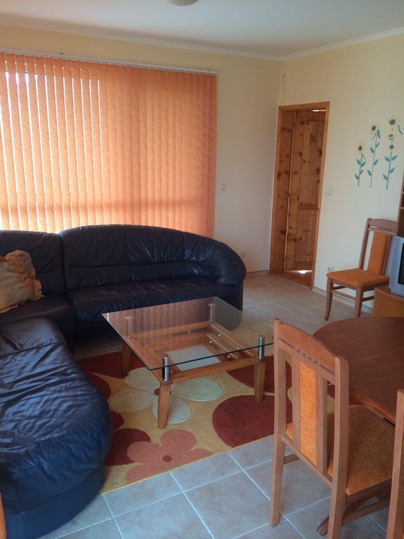 Sunrise Apartment Balchik Room photo